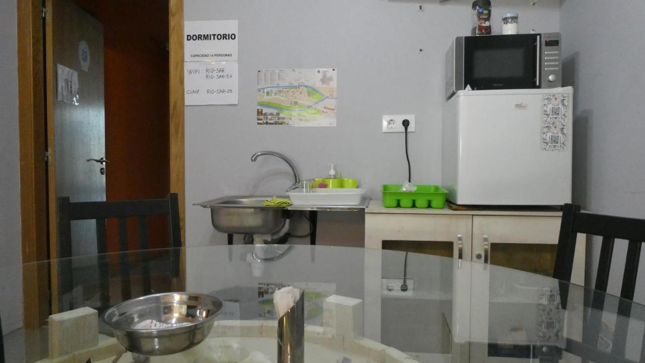 Albergue Cafeteria Rio Sar Padrón Buitenkant foto