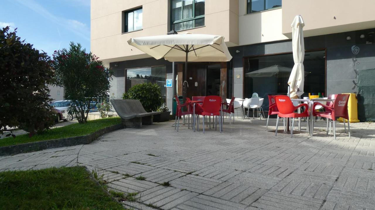 Albergue Cafeteria Rio Sar Padrón Buitenkant foto