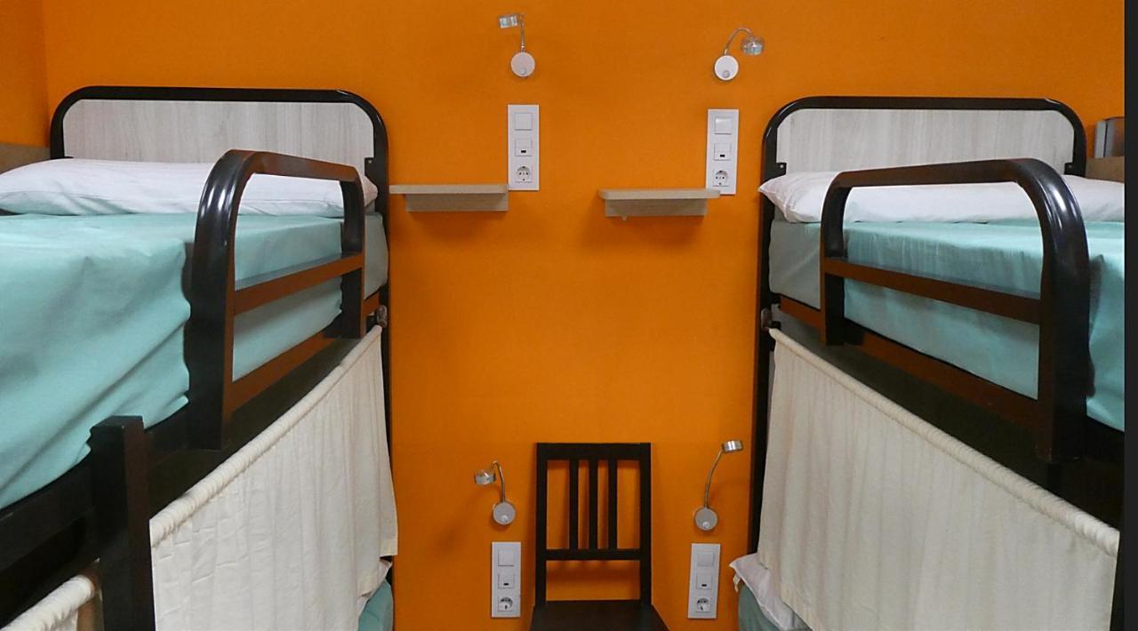 Albergue Cafeteria Rio Sar Padrón Buitenkant foto